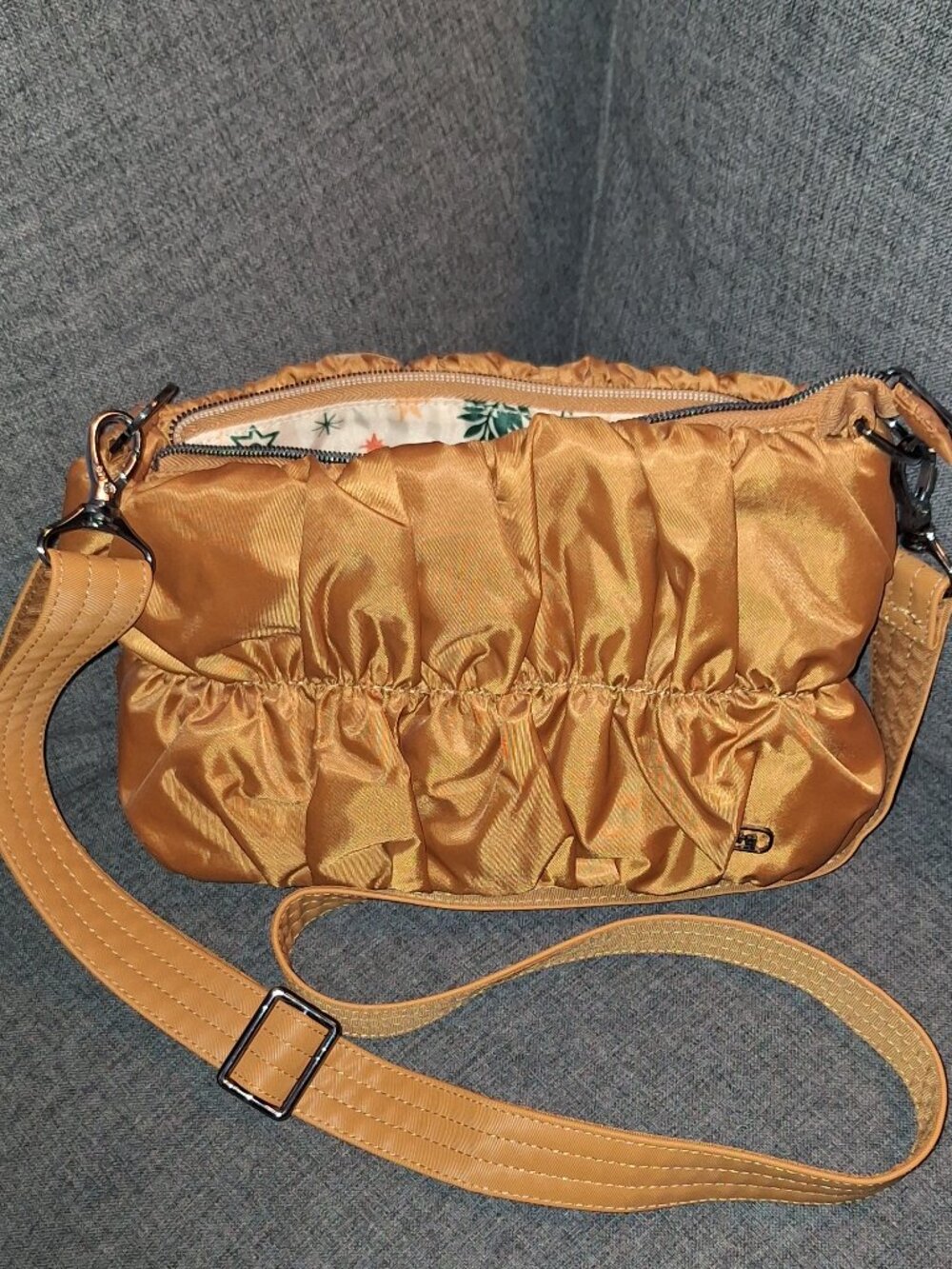 Lug Flounce Crossbody Bag